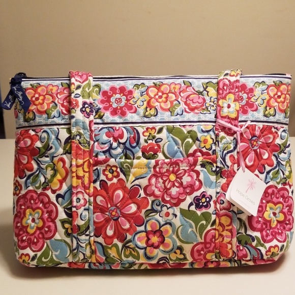 Vera Bradley Handbags - Vera Bradley Betsy Bag